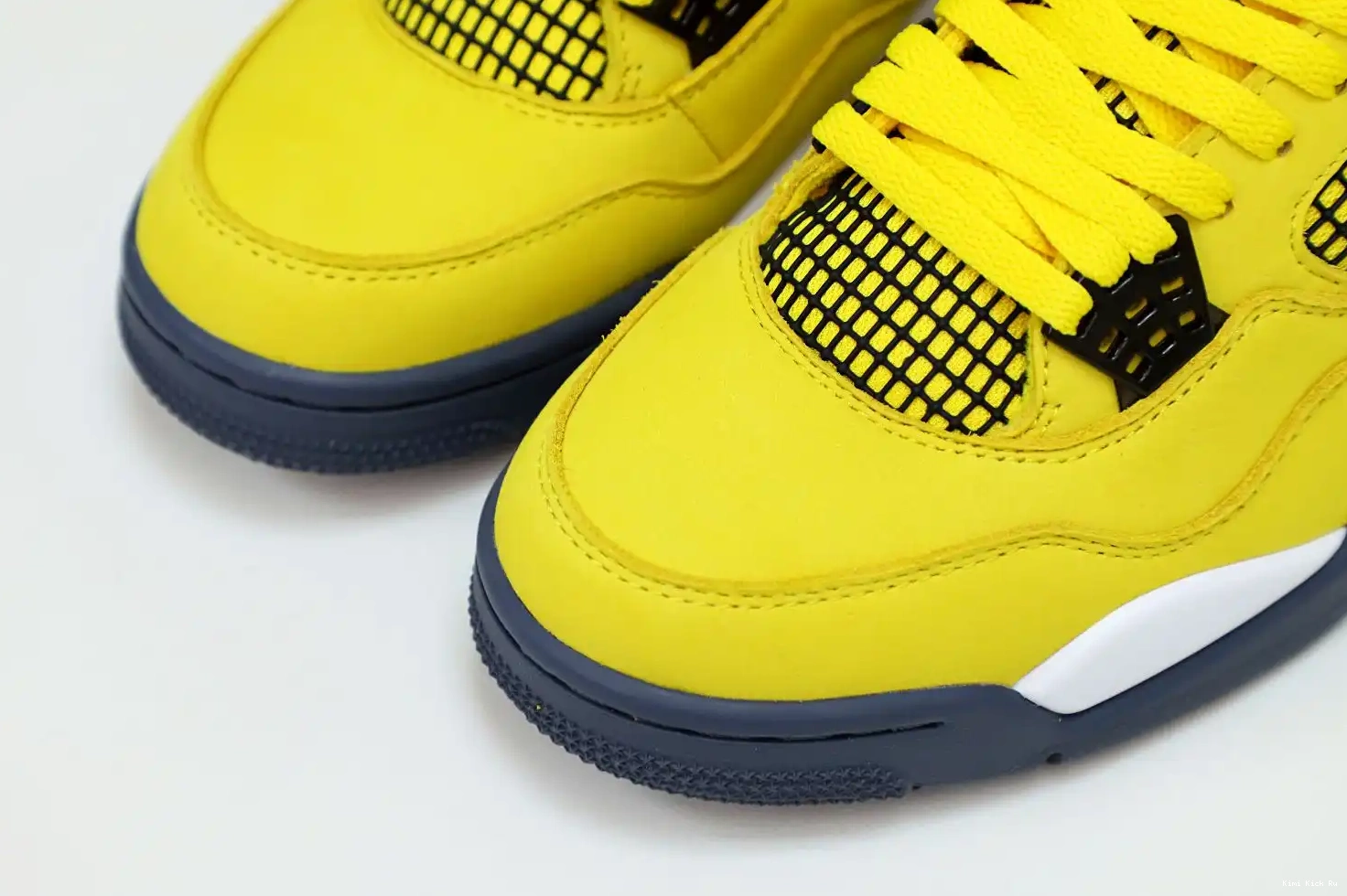 AIR RETRO 4 AIR Kimikick JORDAN 'LIGHTNING' JORDAN 2021 0817
